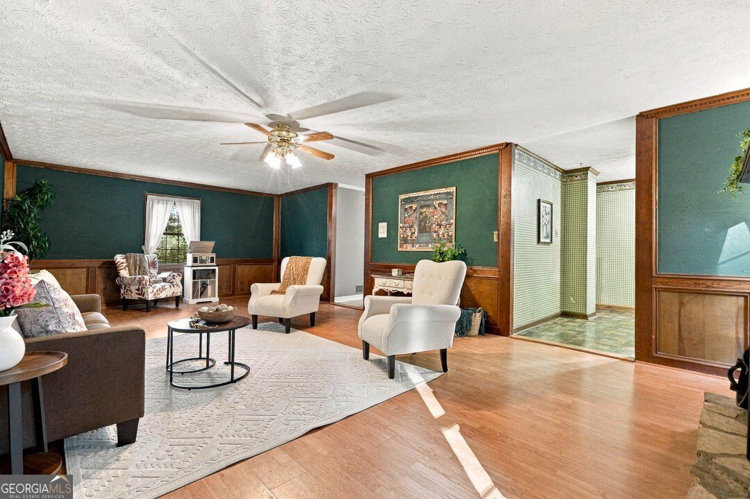 144 Shadow Lake DR SW