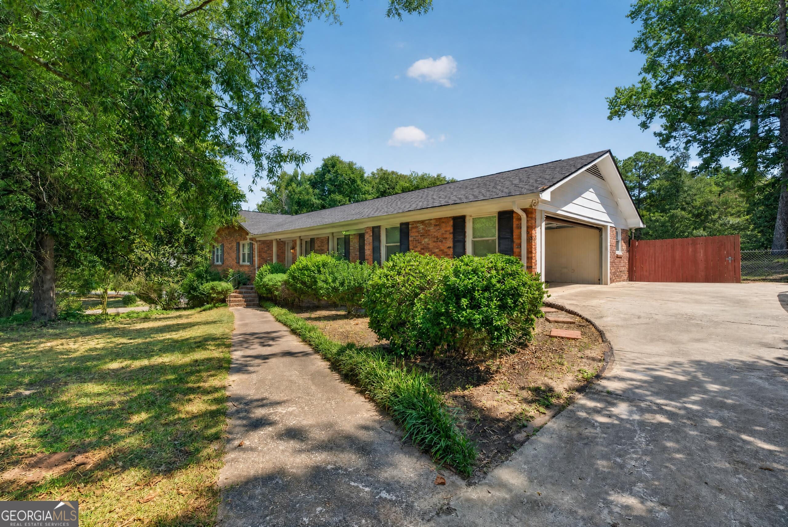 357 Lokchapee DR