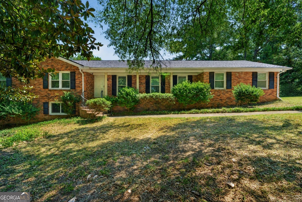 Photo of 357 Lokchapee Drive, Macon, GA 31210 (MLS # 10867347)