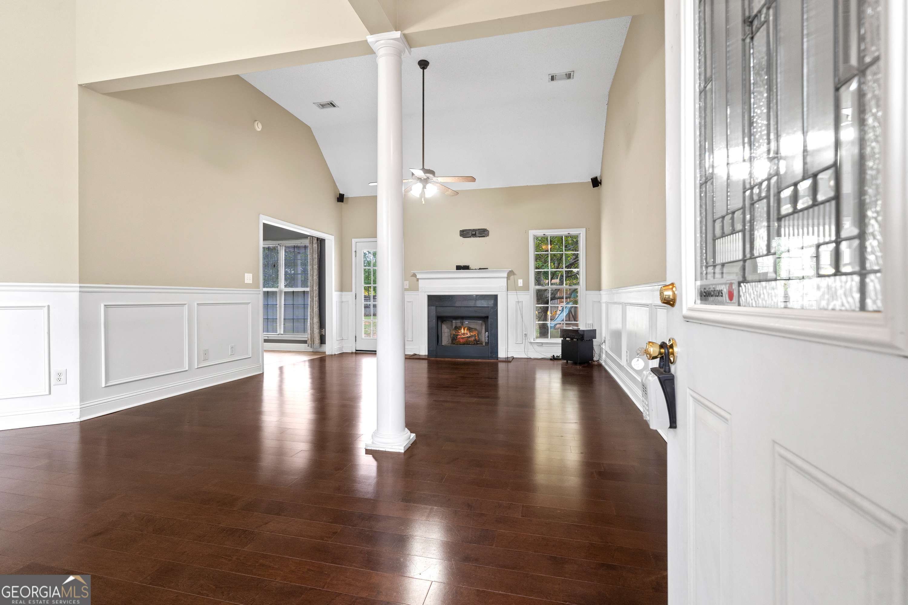 1119 Alma DR