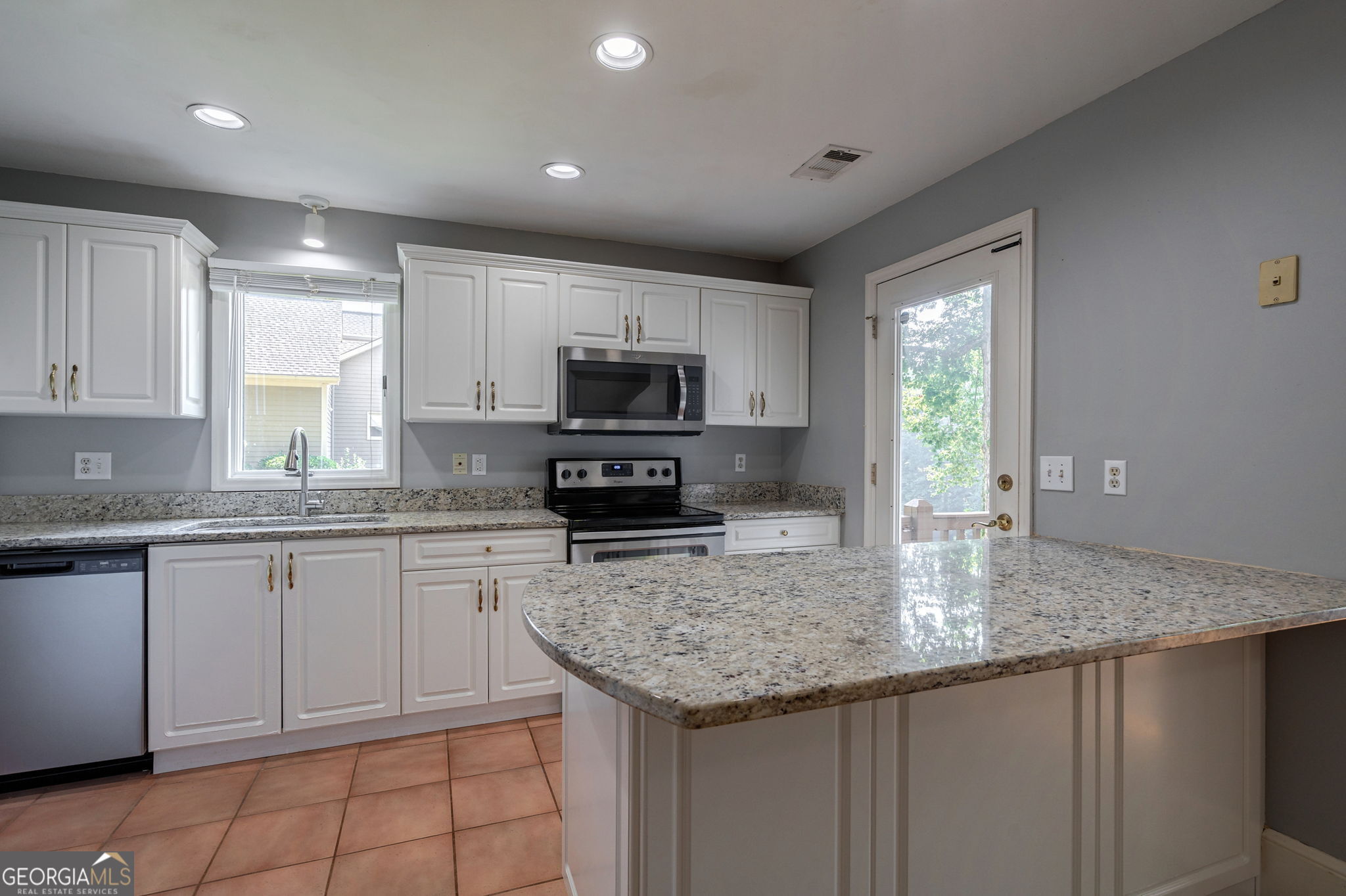 Greensboro, Georgia 30642, United States, 2 Bedrooms Bedrooms, ,3 BathroomsBathrooms,Residential,Active,147605