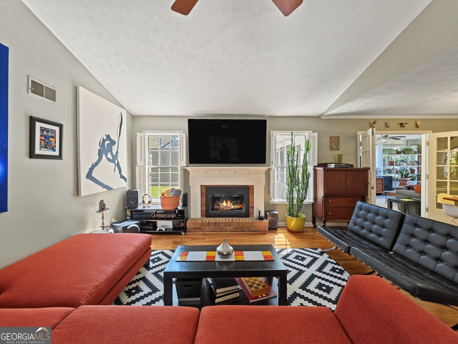 230 Tyson CIR
