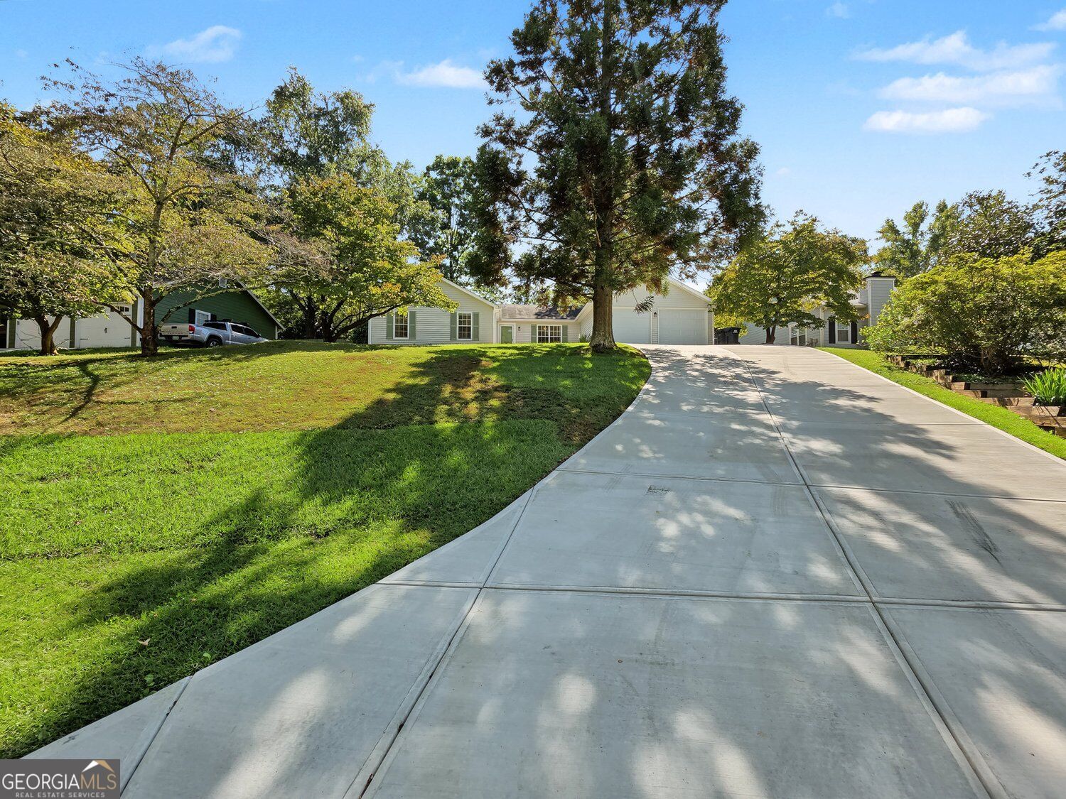 230 Tyson CIR