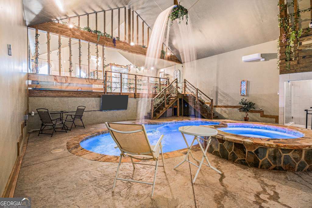 128 Graybrook CT