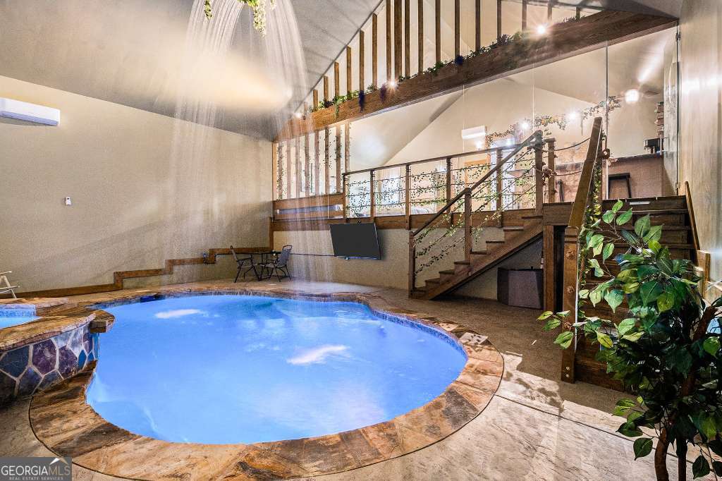 128 Graybrook CT