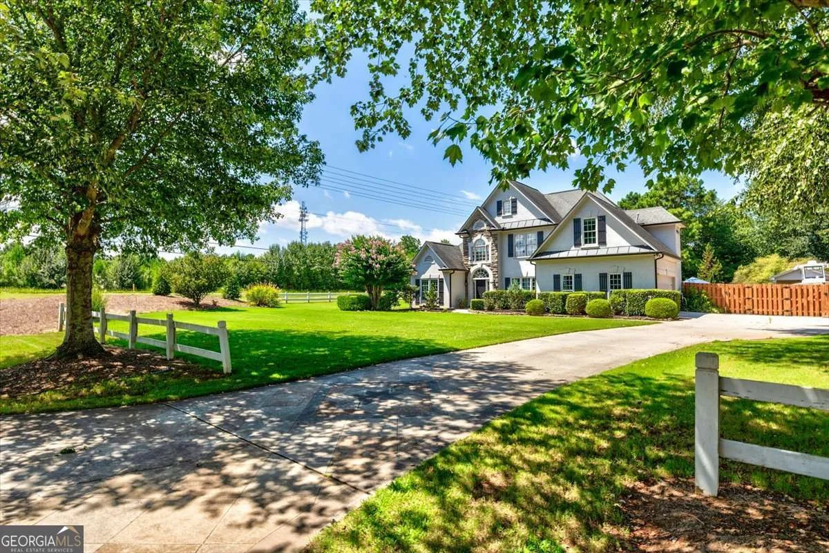 6255 Chestnut Hill Road