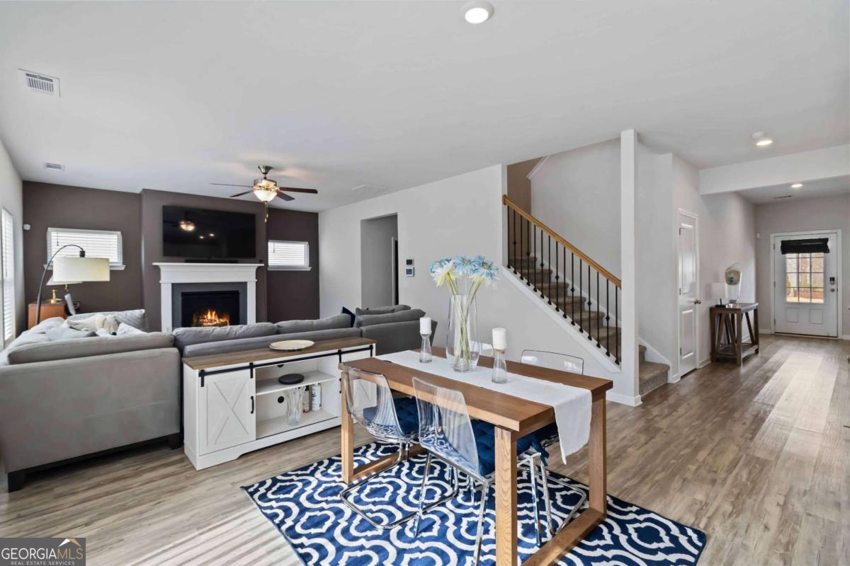 3527 Argent WAY