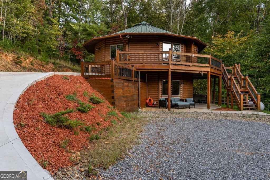 Photo of 48 Green Ridge Road, Blue Ridge, GA 30513 (MLS # 10624733)