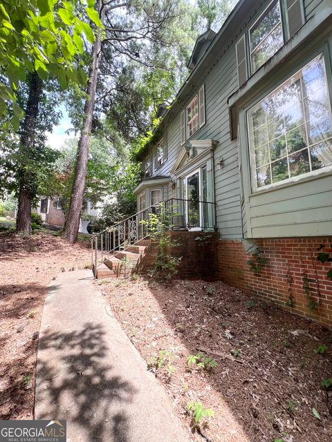 A home in Lilburn