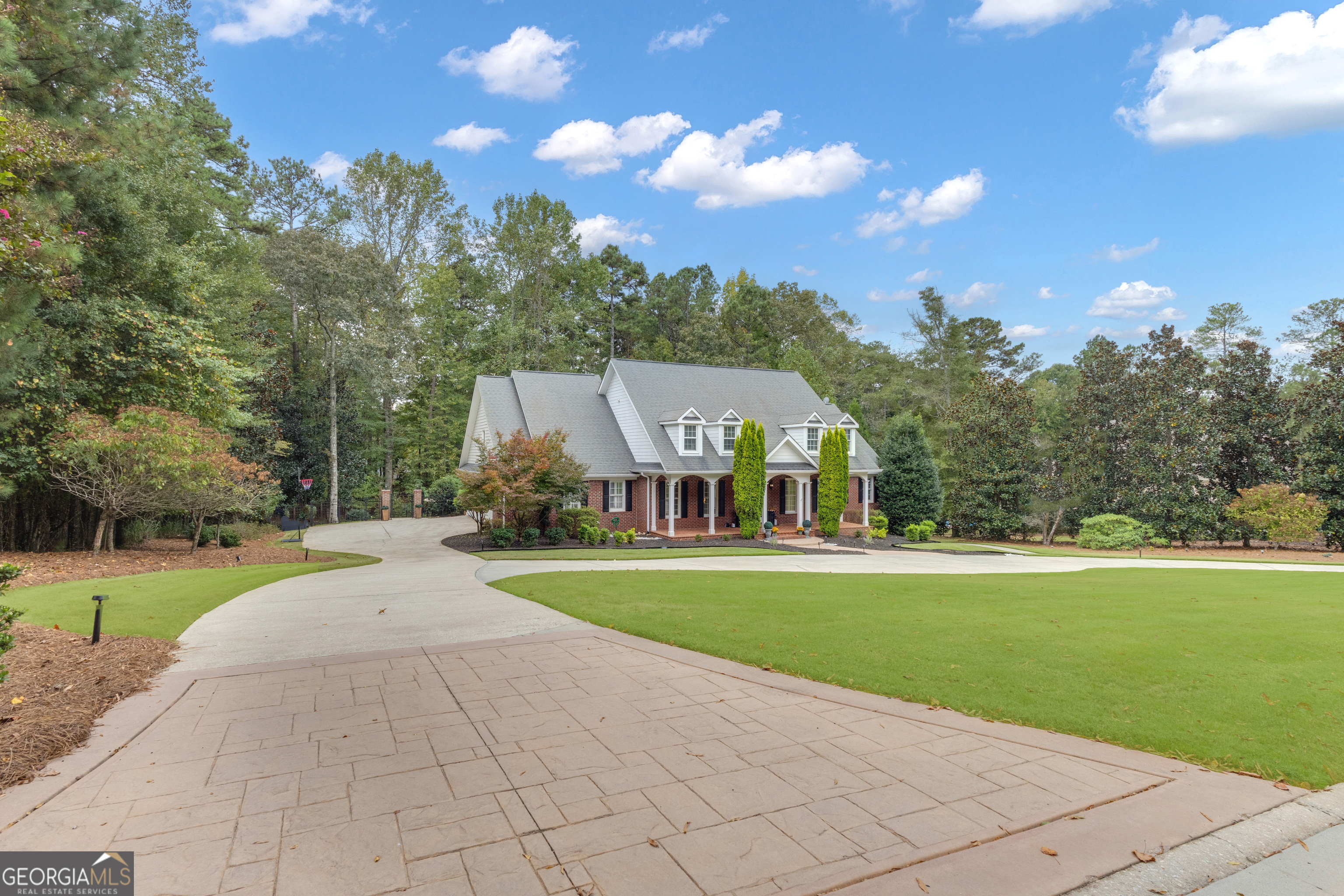 Peachtree City, Georgia 30269, United States, 5 Bedrooms Bedrooms, ,5 BathroomsBathrooms,Residential,Active,245115