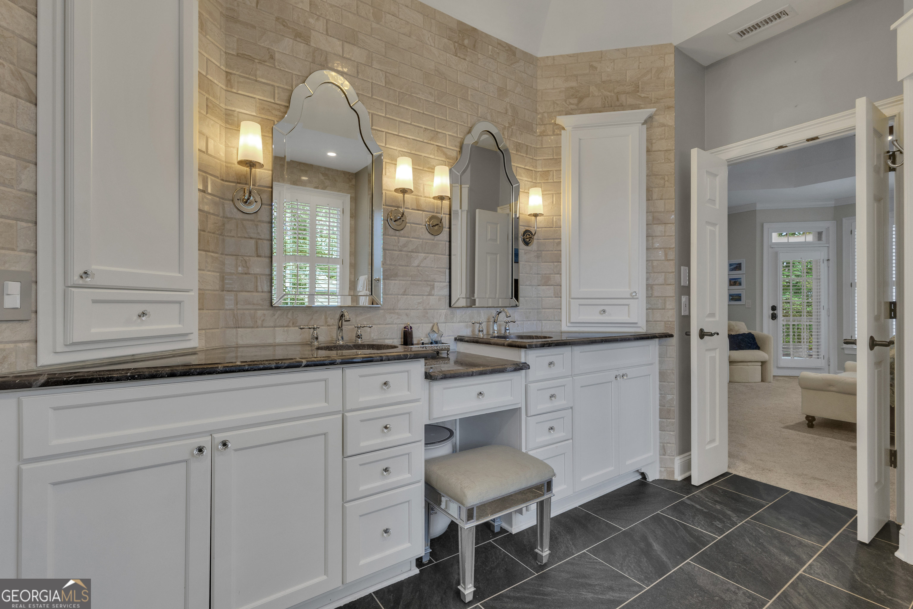 Peachtree City, Georgia 30269, United States, 5 Bedrooms Bedrooms, ,5 BathroomsBathrooms,Residential,Active,245115