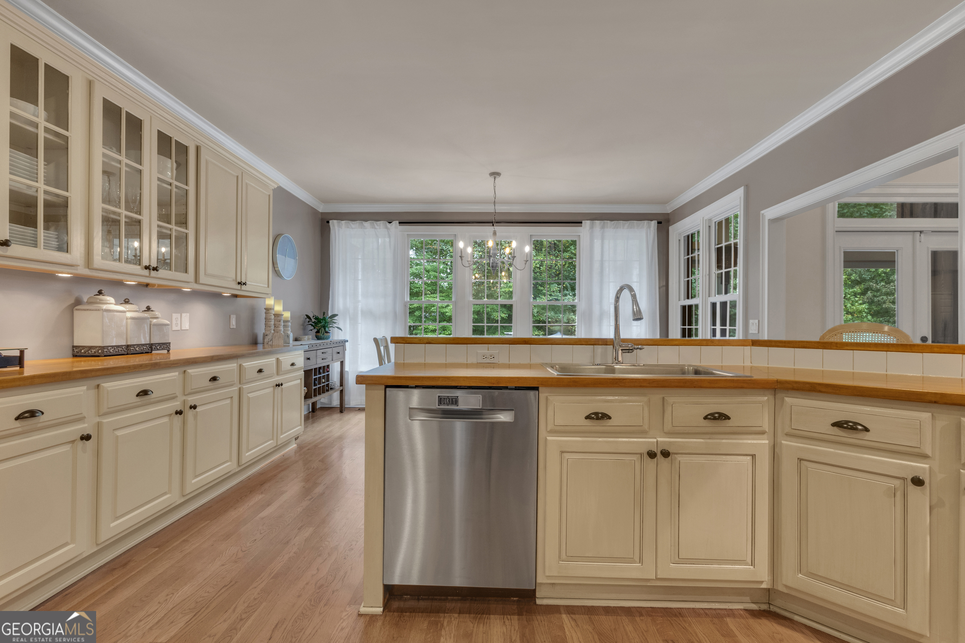 Peachtree City, Georgia 30269, United States, 5 Bedrooms Bedrooms, ,5 BathroomsBathrooms,Residential,Active,245115