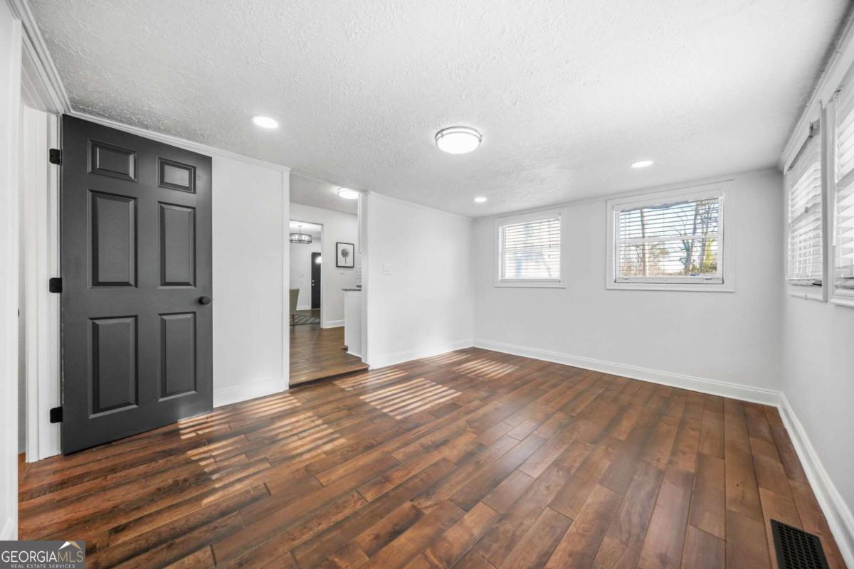 Oakland City - Residential