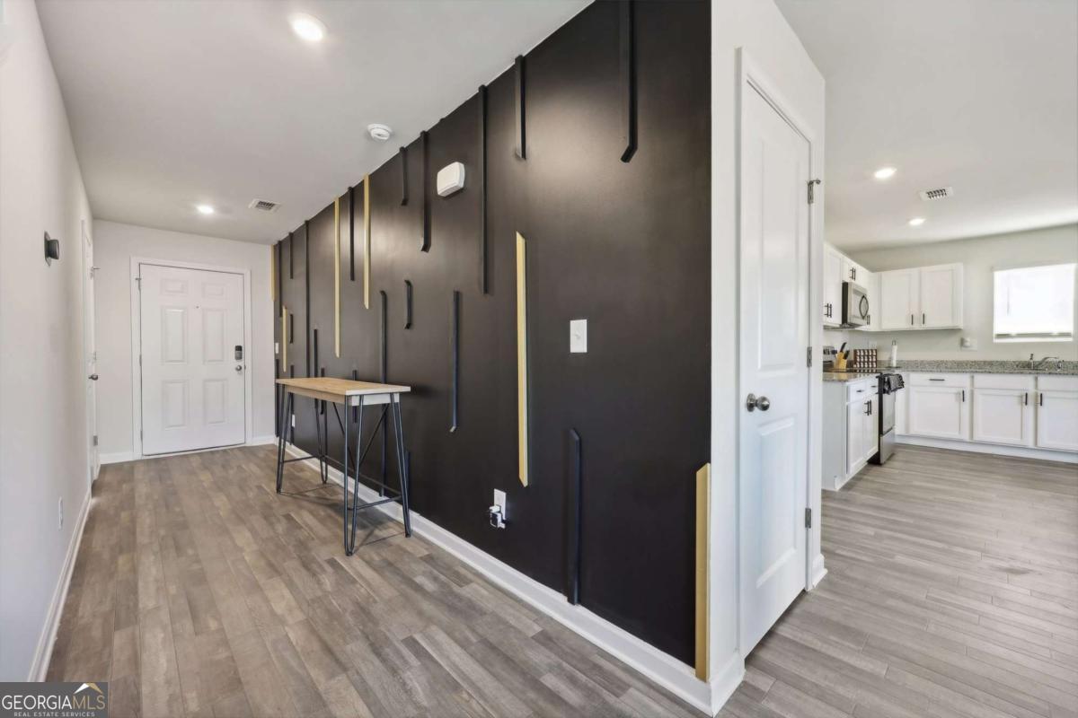 130 MAPLE DR