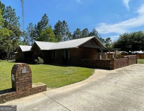 A home in Glennville