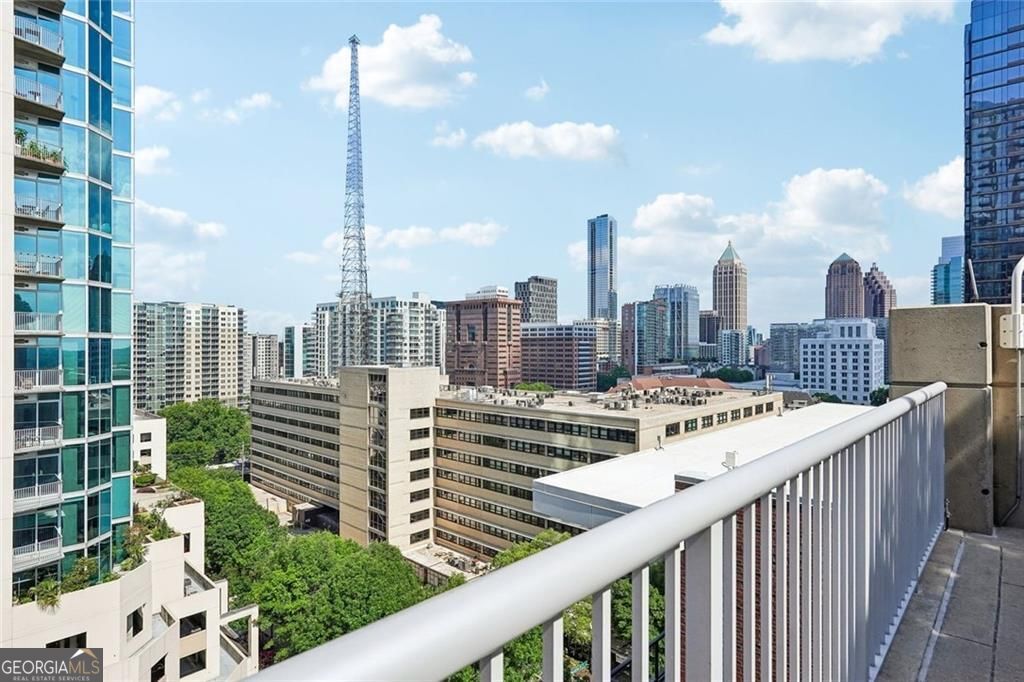855 Peachtree ST NE 2902