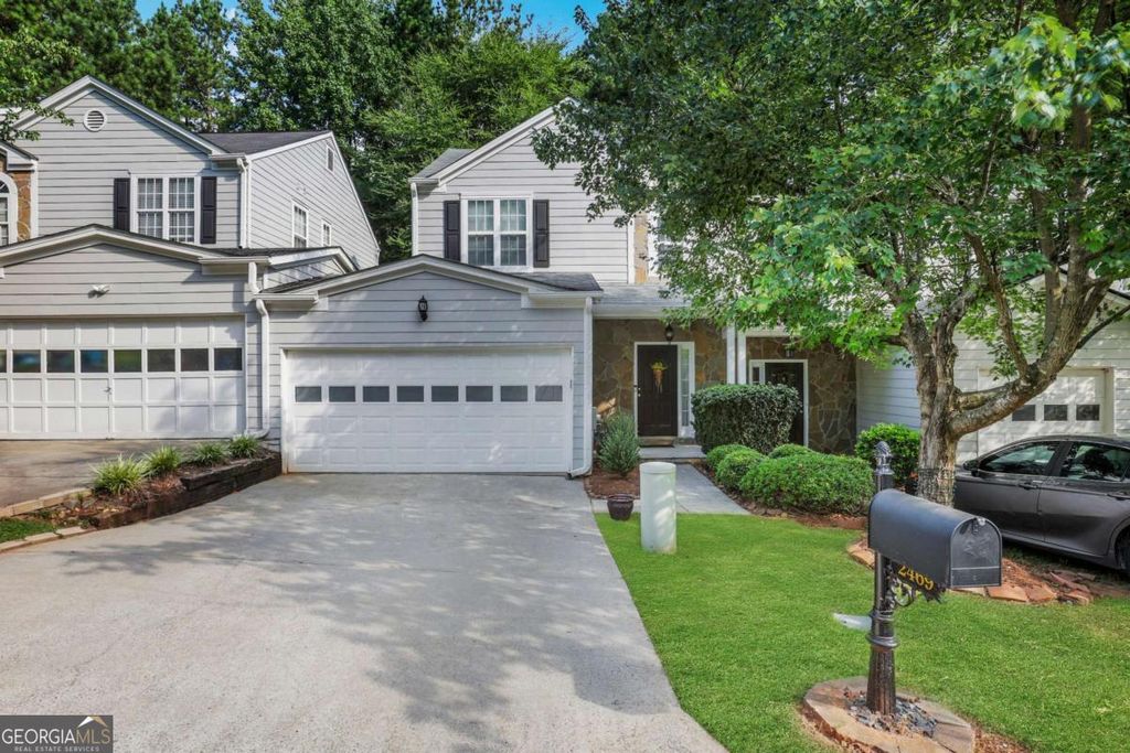 Photo of 2469 Valley Cove Drive, Duluth, GA 30097 (MLS # 10632577)