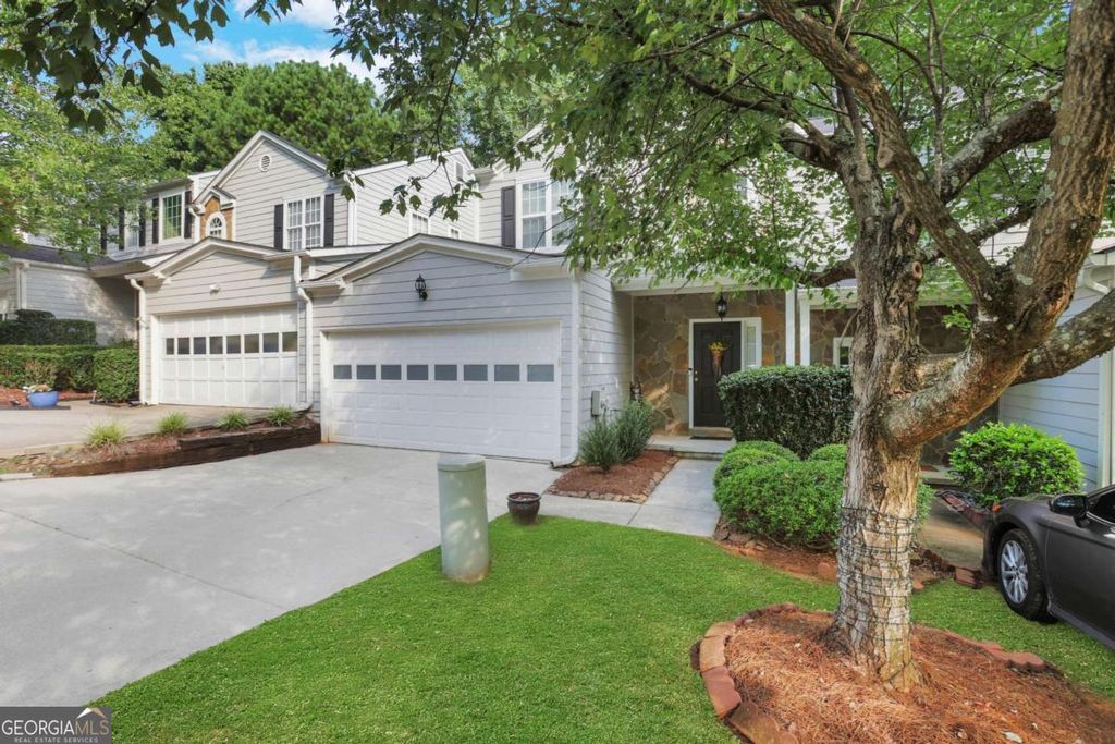Photo of 2469 Valley Cove Drive, Duluth, GA 30097 (MLS # 10632577)