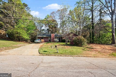 1727 Vauxhall DR Lithonia GA 30058