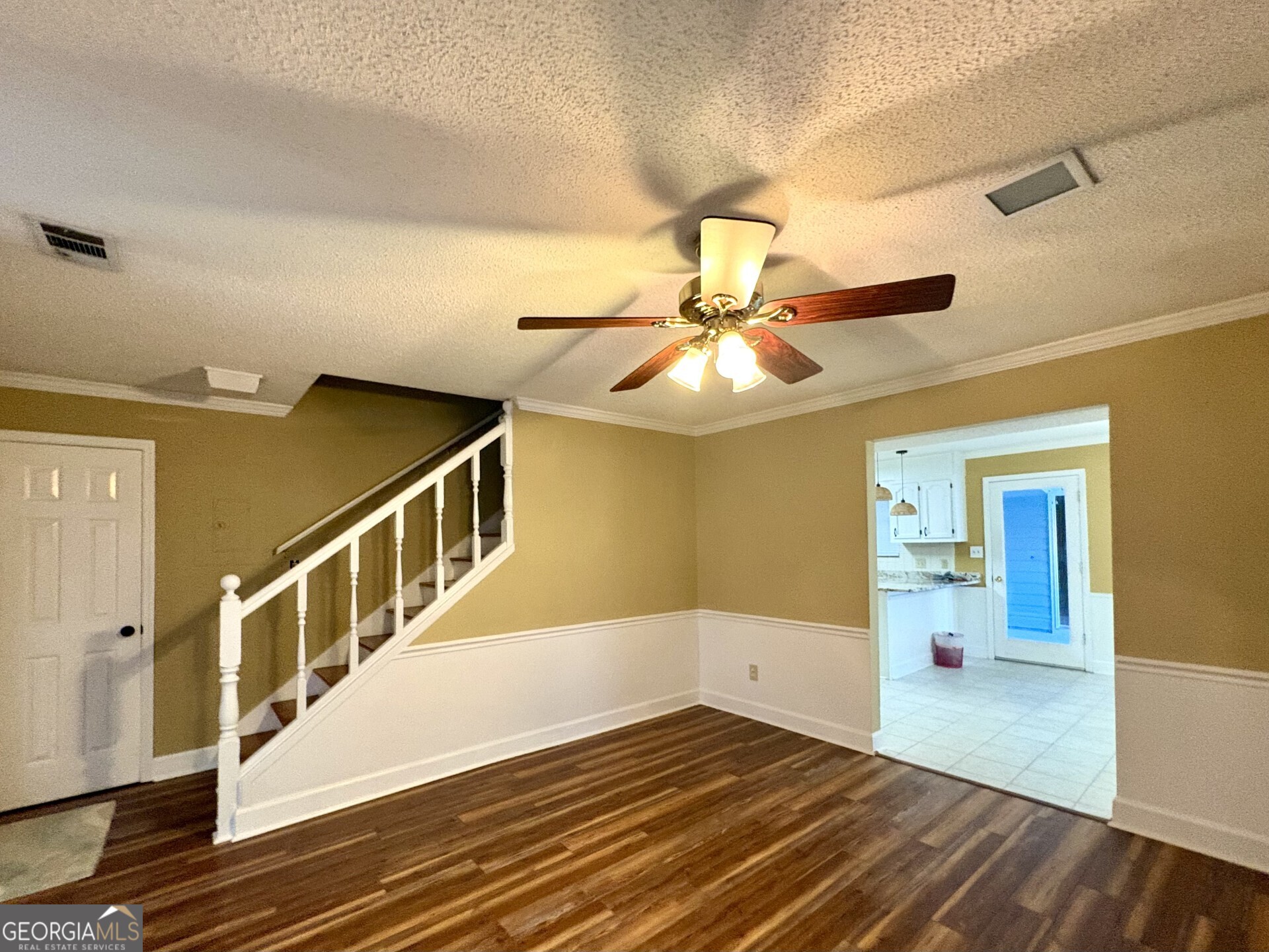 200 Williamsburg AVE