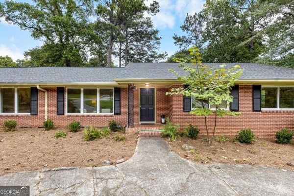 2433 KINGSCLIFF DR NE, ATLANTA, GA 30345 - Image e8e237a14b907847f5dae63633d1012d/2498197827