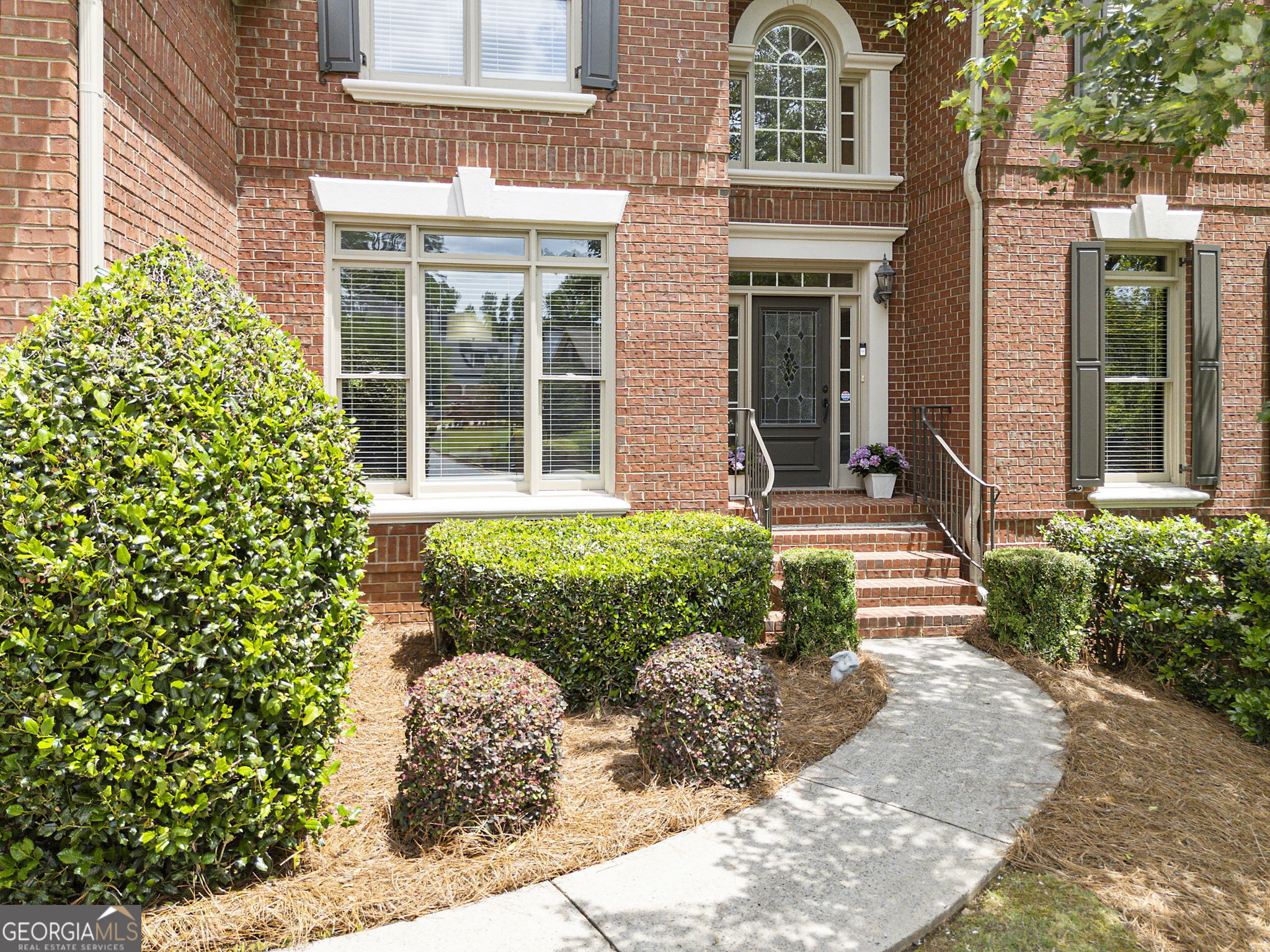 330 BROAD LEAF CT