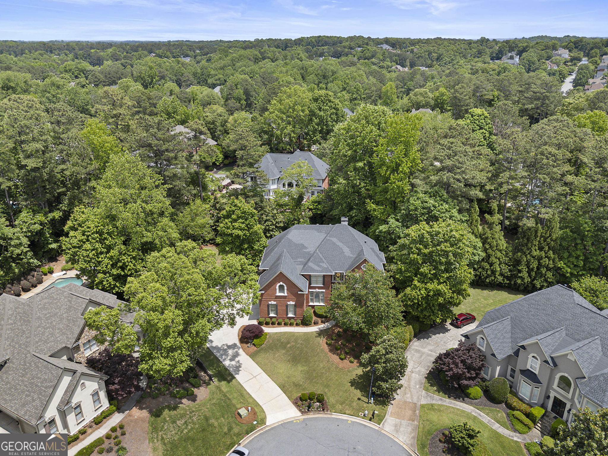 330 BROAD LEAF CT