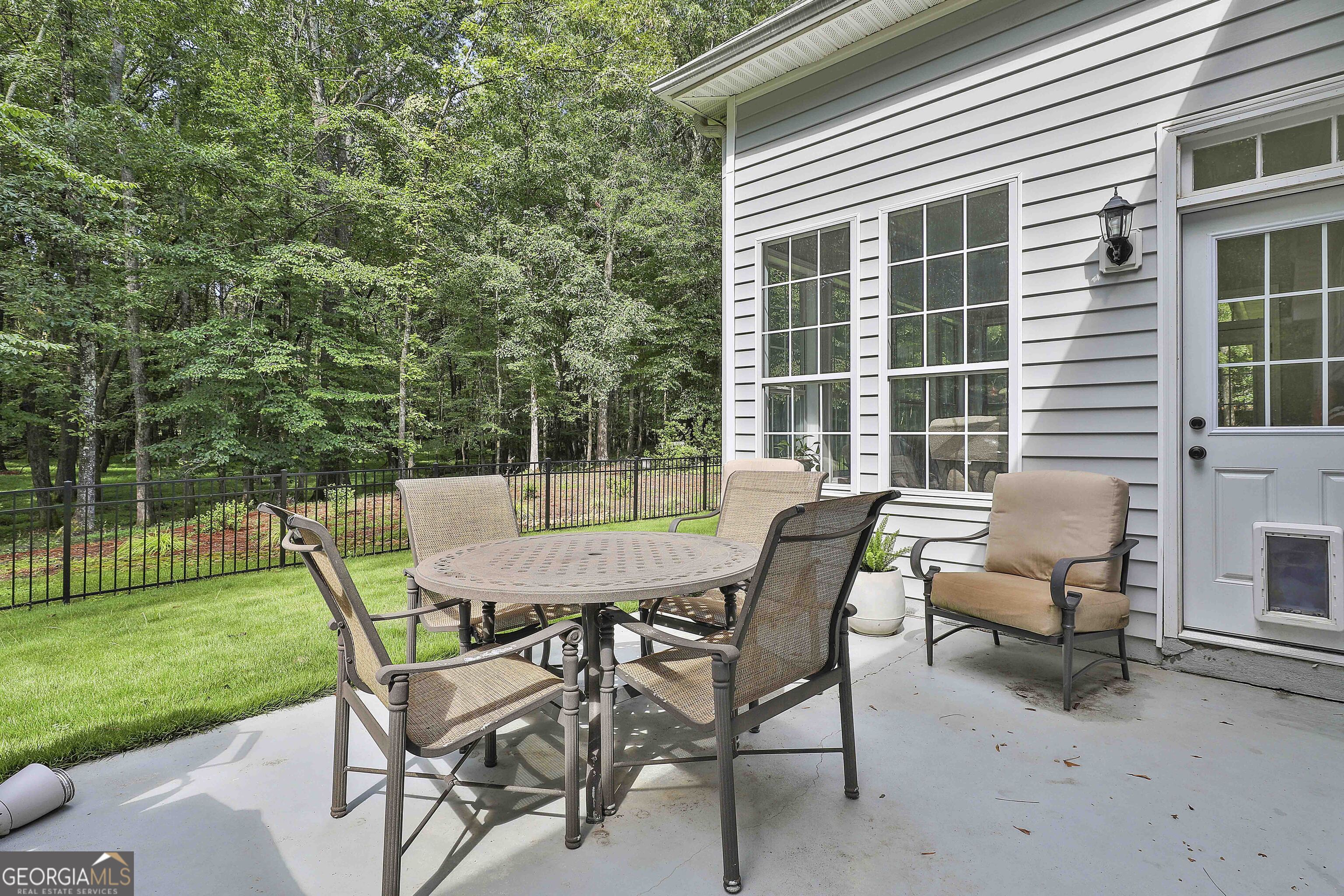 Peachtree City, Georgia 30269, United States, 3 Bedrooms Bedrooms, ,3 BathroomsBathrooms,Residential,Pending,171283