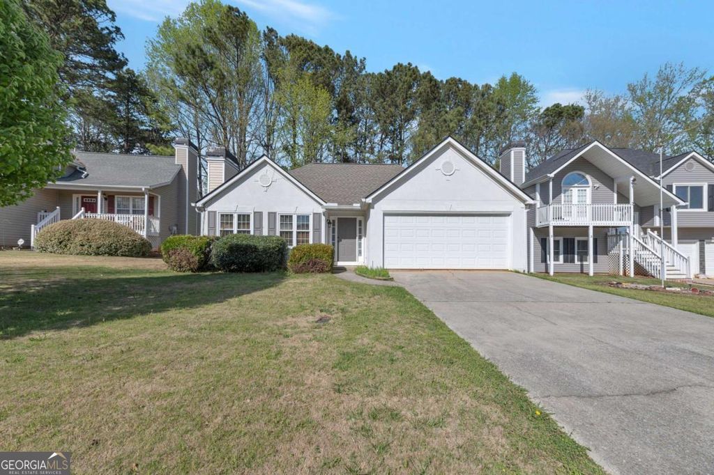 Photo of 320 Jamaica Cove SW, Marietta, GA 30008 (MLS # 10717821)