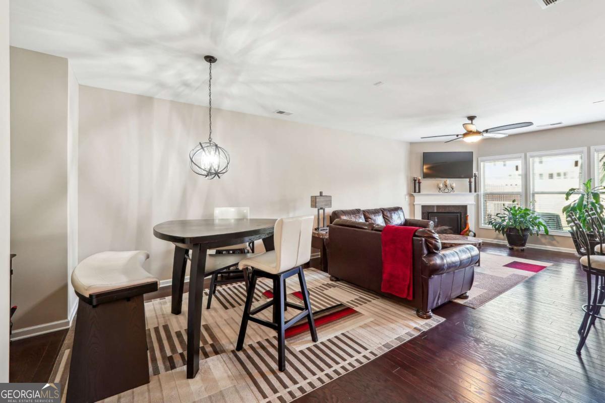 1210 Hampton oaks DR