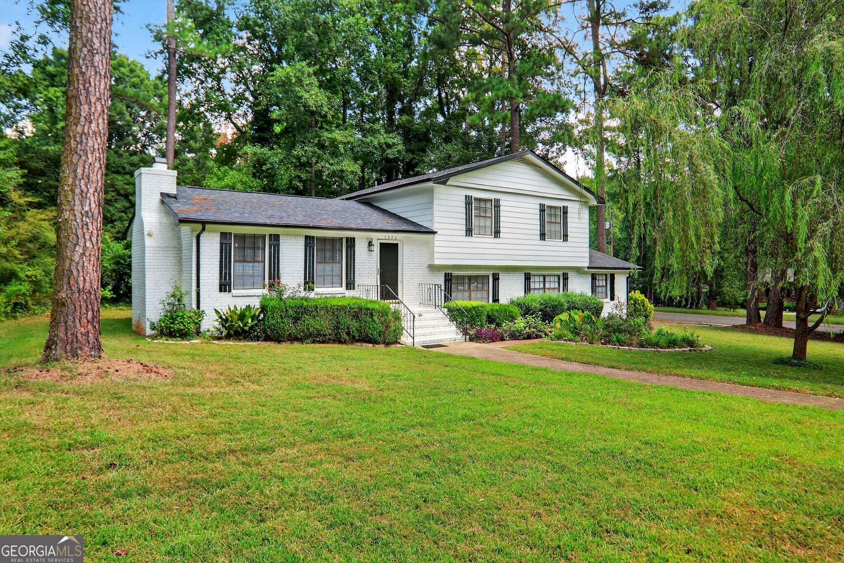 1236 Country Pine DR