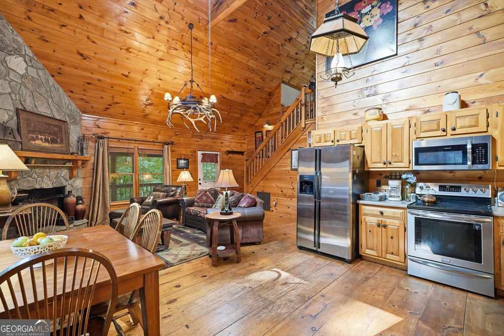 Photo of 153 Blackberry Falls Drive, Ellijay, GA 30536 (MLS # 10841332)