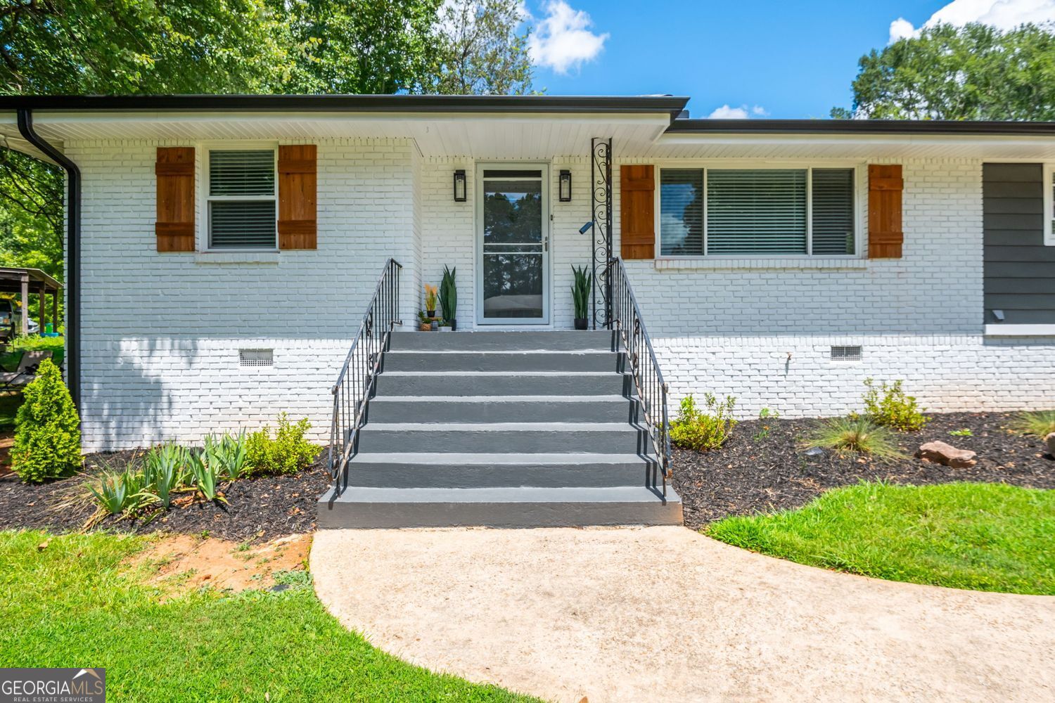 941 Shirley ST SE