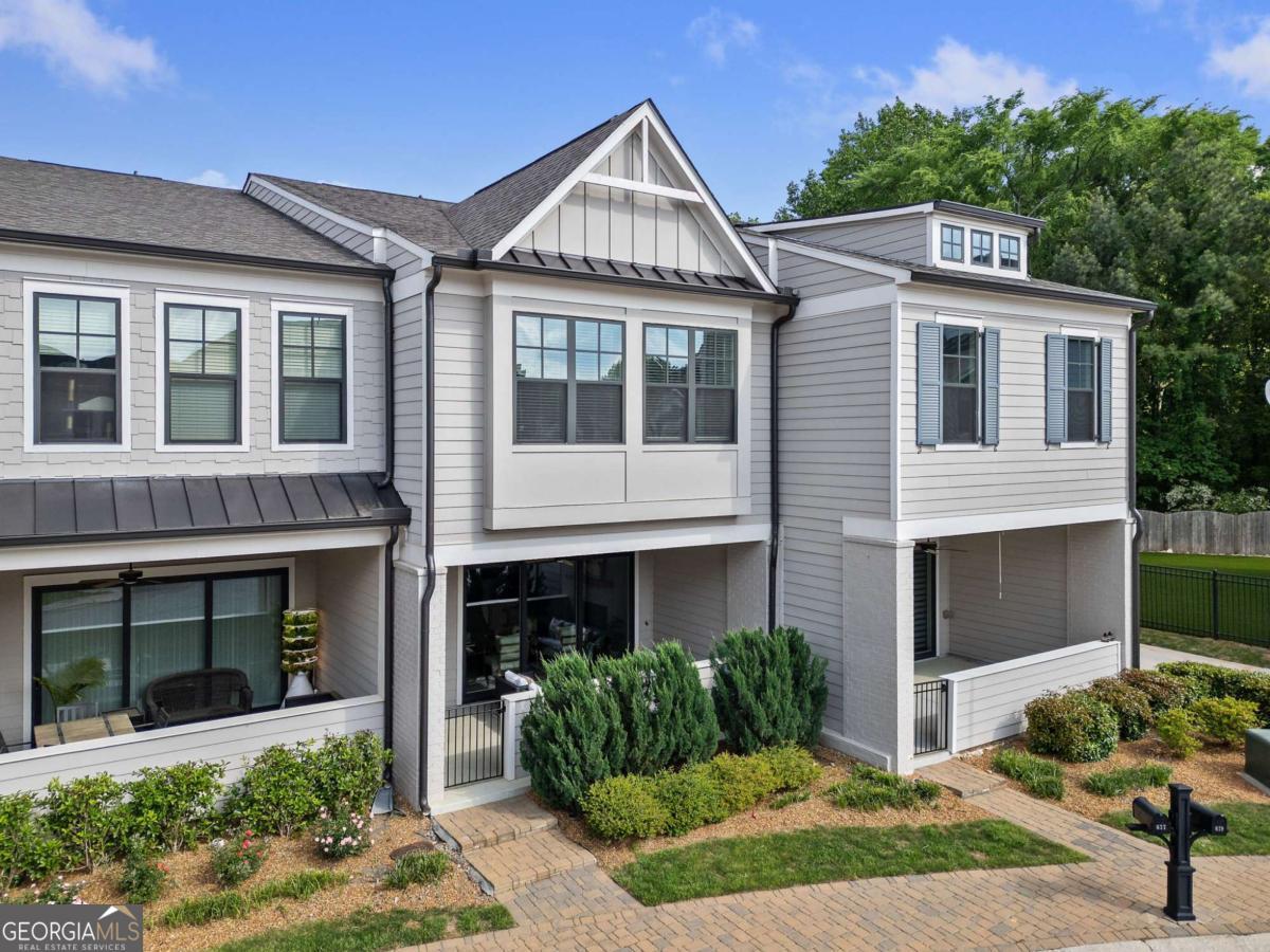 677 Stickley Oak WAY