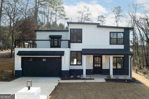 Photo of 6465 Yacht Club Road, Flowery Branch, GA 30542 (MLS # 10675547)