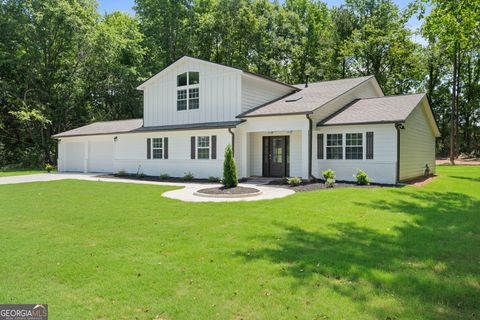 3729 Meadow Glen CIR Ellenwood GA 30294