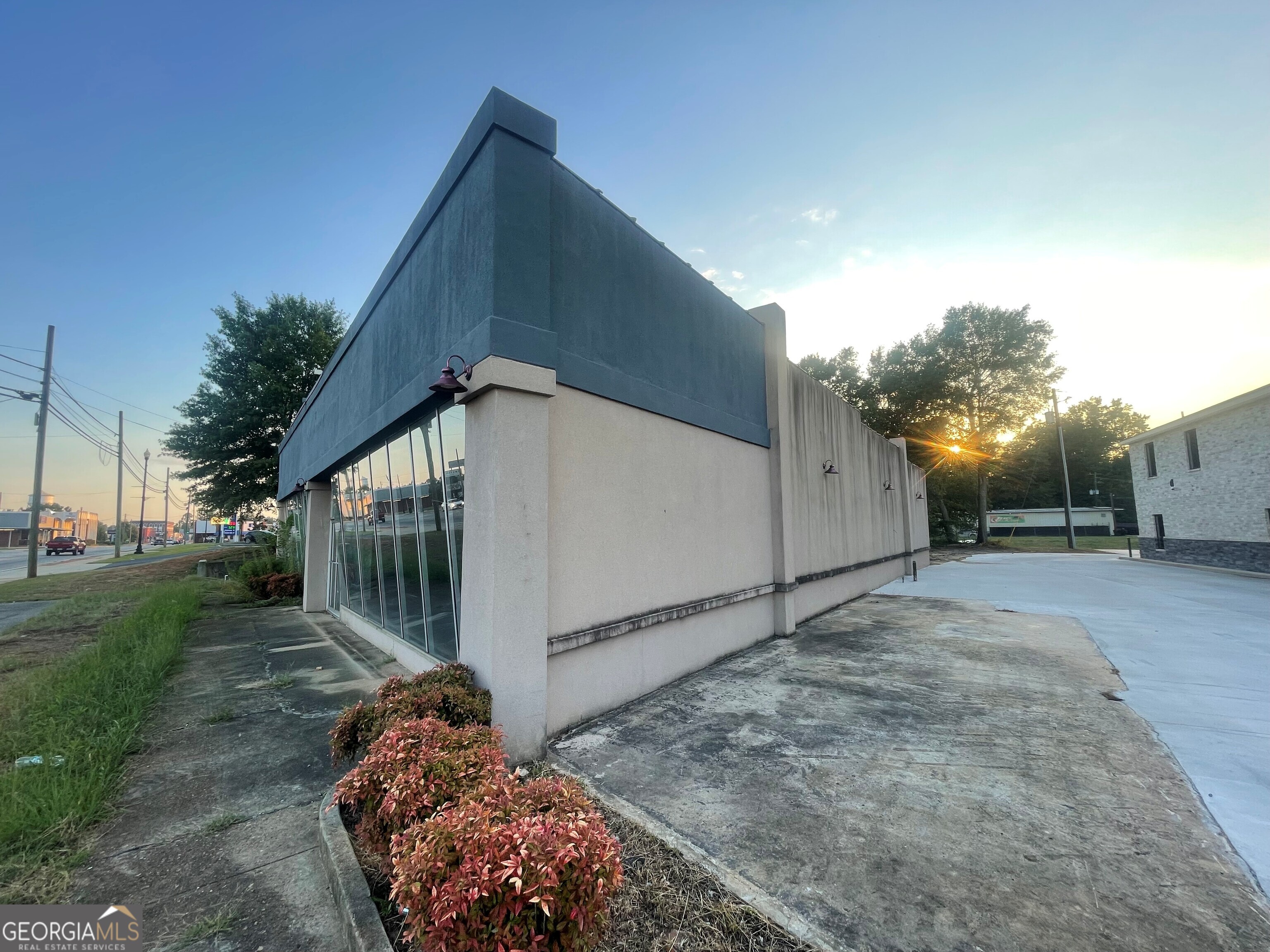 215 N Camellia BLVD