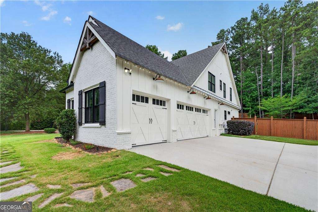 1009 Davenport CIR