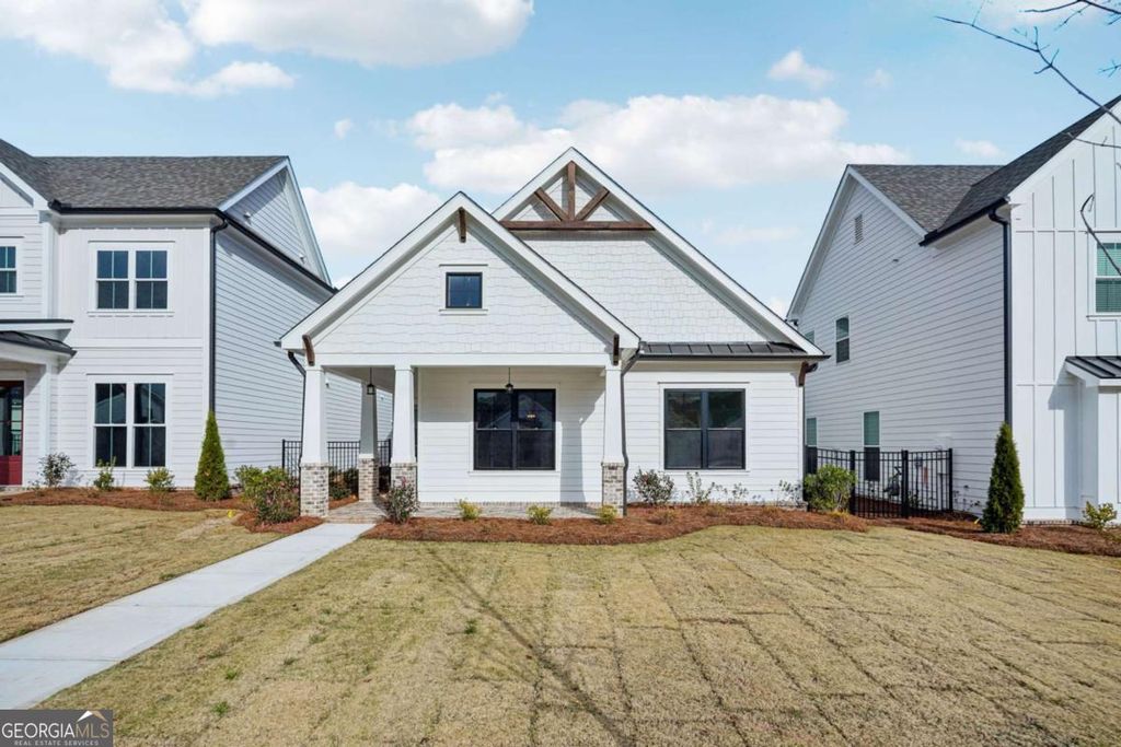 Photo of 1028 Eastman Court, Hoschton, GA 30548 (MLS # 10720254)