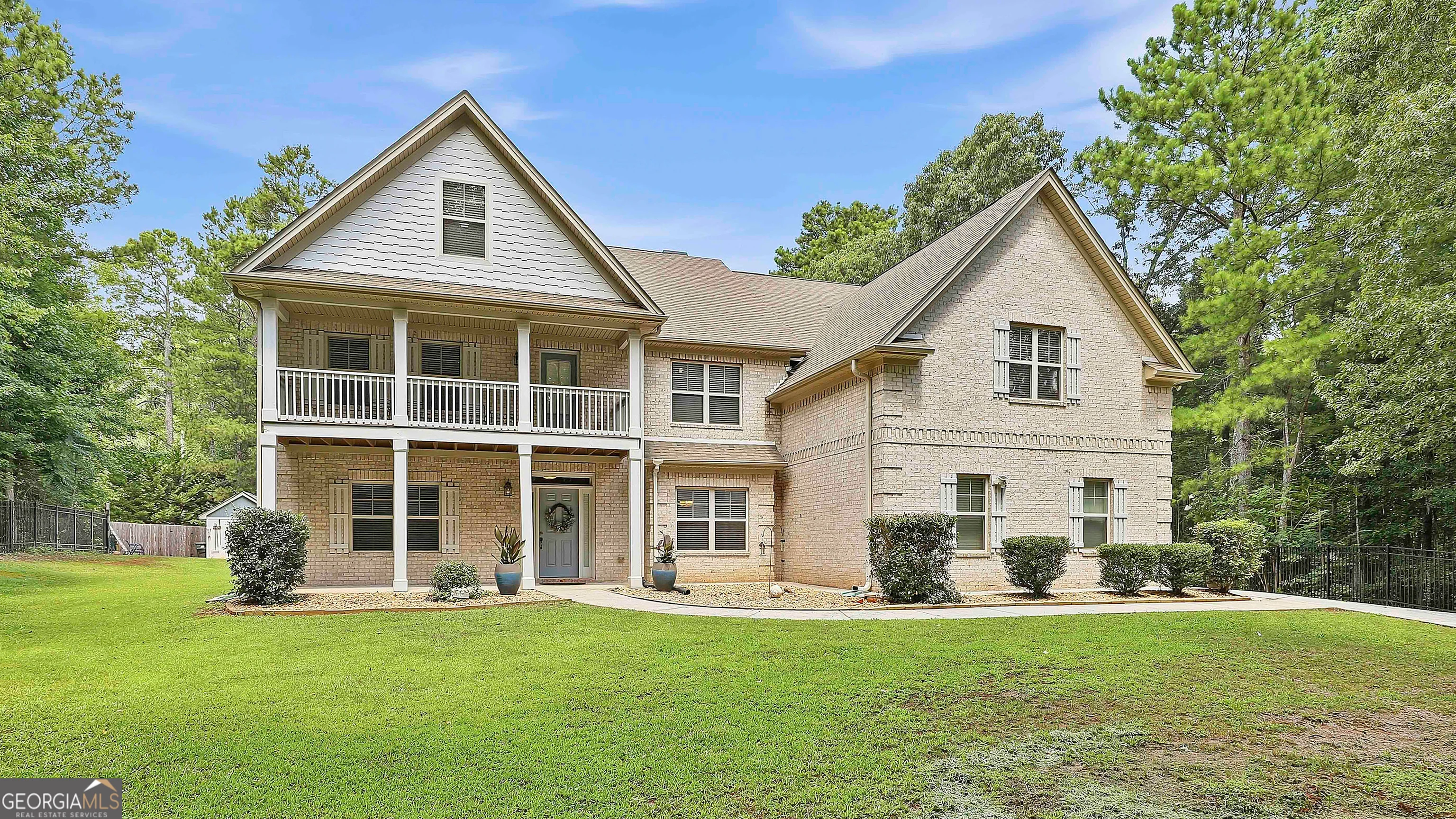 114 Ranan Lane
