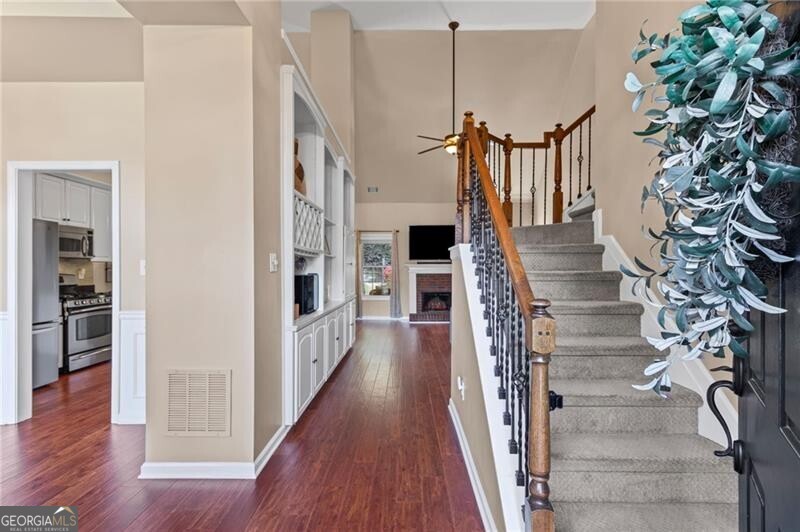 2106 Berryhill CIR SE