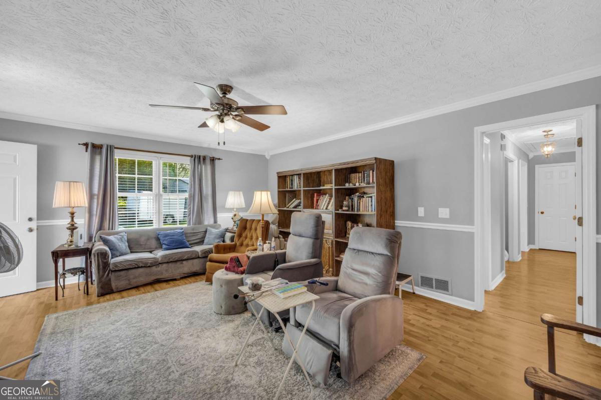 4336 Woodfield DR