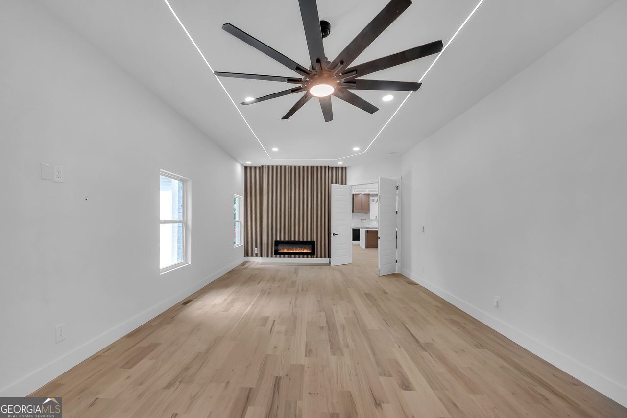 Frst Hills - Residential