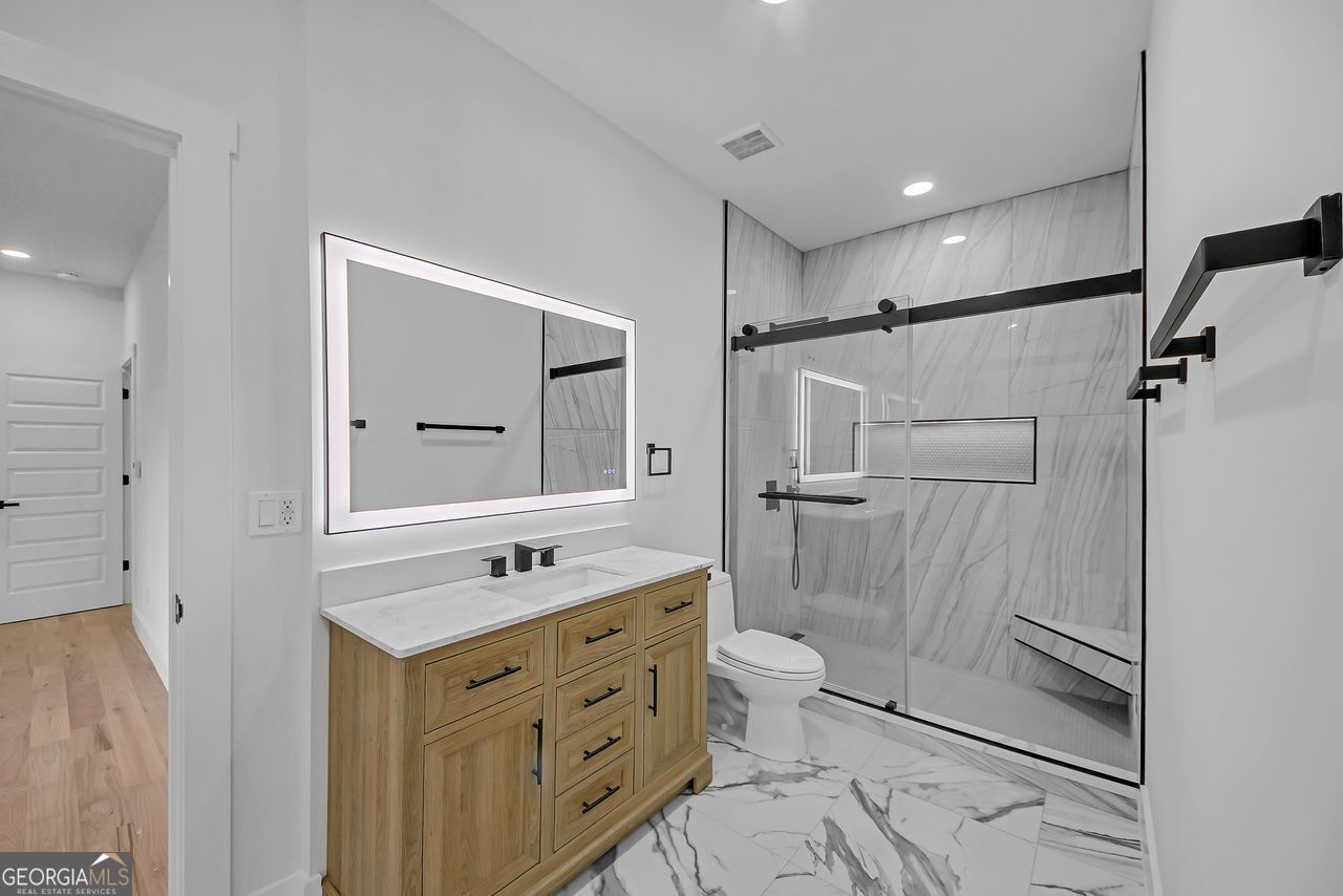 Frst Hills - Residential