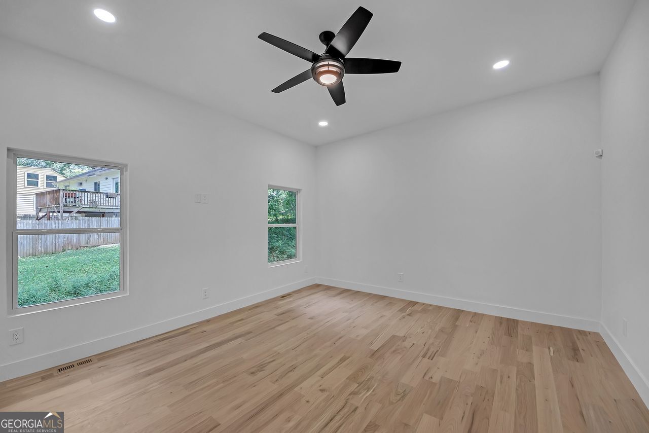 Frst Hills - Residential