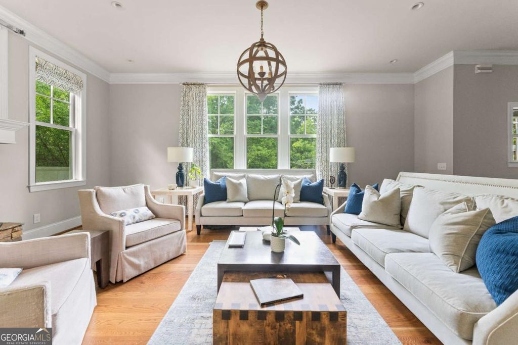 Photo of 2015 Audubon Drive NE, Atlanta, GA 30329 (MLS # 10760063)