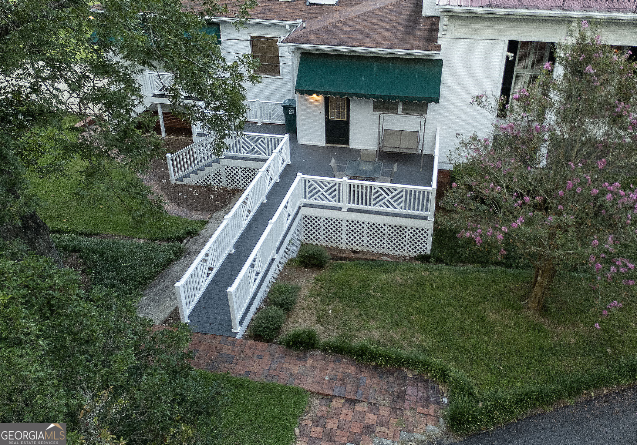 534 W WEST BROAD ST