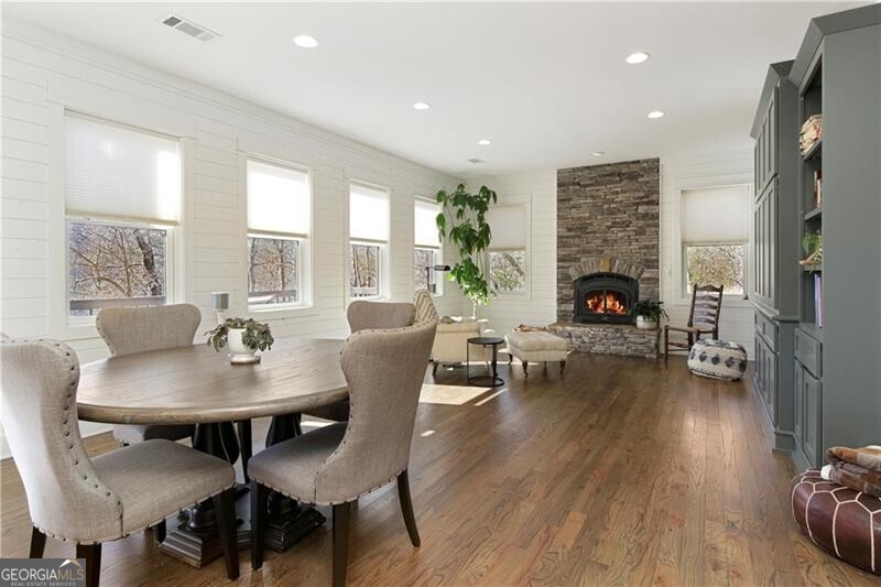 Jasper, Georgia 30143, United States, 6 Bedrooms Bedrooms, ,7 BathroomsBathrooms,Residential,Pending,78368