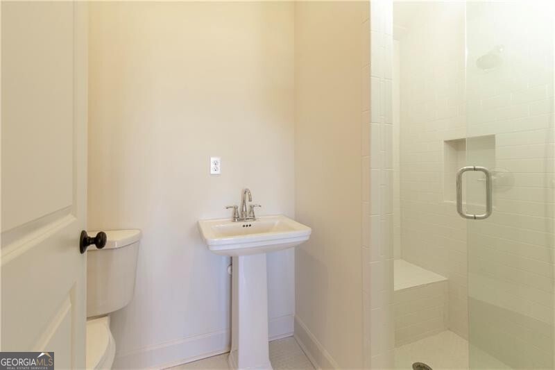 Jasper, Georgia 30143, United States, 6 Bedrooms Bedrooms, ,7 BathroomsBathrooms,Residential,Pending,78368