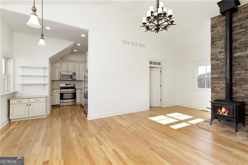 Jasper, Georgia 30143, United States, 6 Bedrooms Bedrooms, ,7 BathroomsBathrooms,Residential,Pending,78368